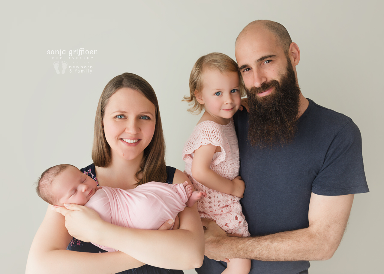 Elsi-Newborn-Brisbane-Newborn-Photographer-Sonja-Griffioen-01.jpg