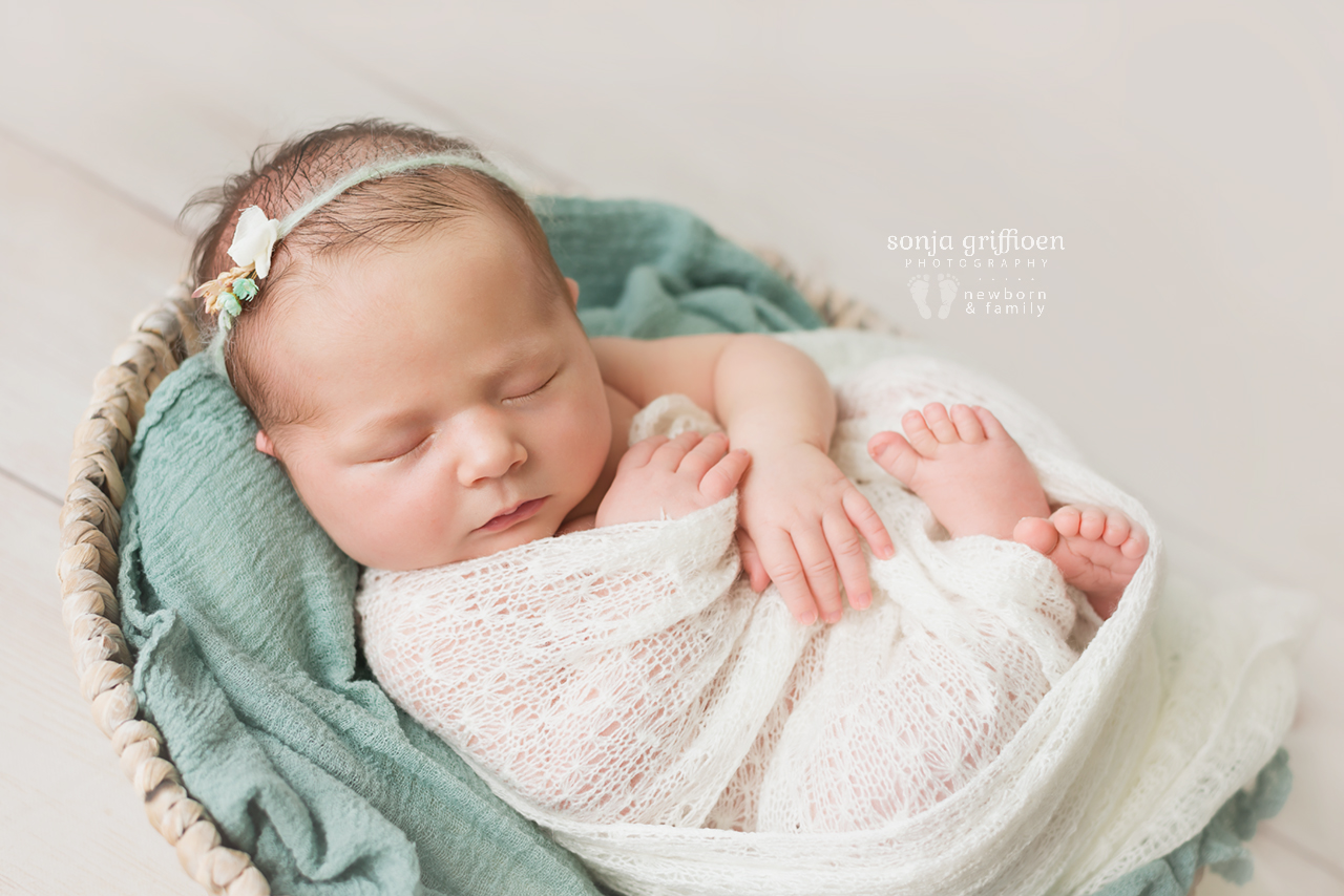 Elsi-Newborn-Brisbane-Newborn-Photographer-Sonja-Griffioen-04.jpg