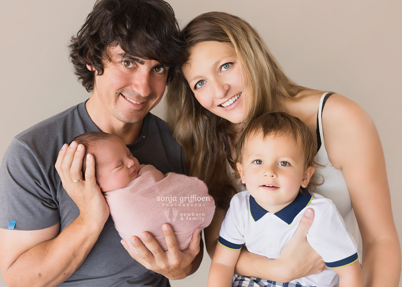 Emma-Newborn-Brisbane-Newborn-Photographer-Sonja-Griffioen-02.jpg