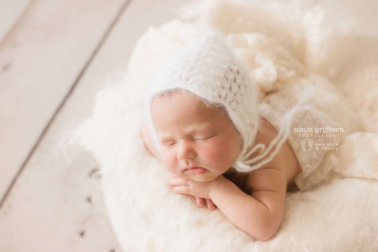 Estella-Newborn-Brisbane-Newborn-Photographer-Sonja-Griffioen-32.jpg