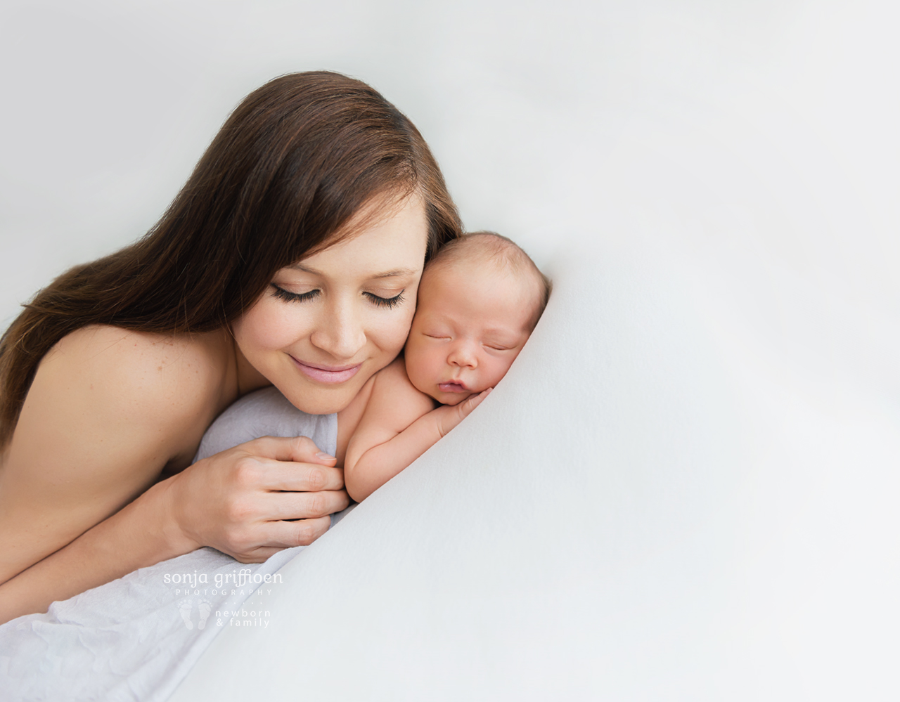 Ethan-D-Newborn-Brisbane-Newborn-Photographer-Sonja-Griffioen-11.jpg