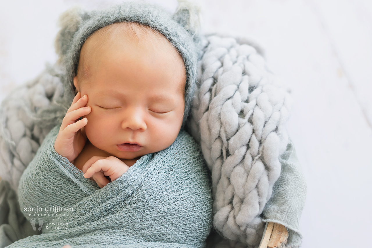 Ethan-D-Newborn-Brisbane-Newborn-Photographer-Sonja-Griffioen-17.jpg