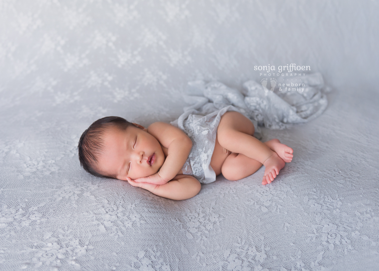 Eve-Newborn-Brisbane-Newborn-Photographer-Sonja-Griffioen-6.jpg