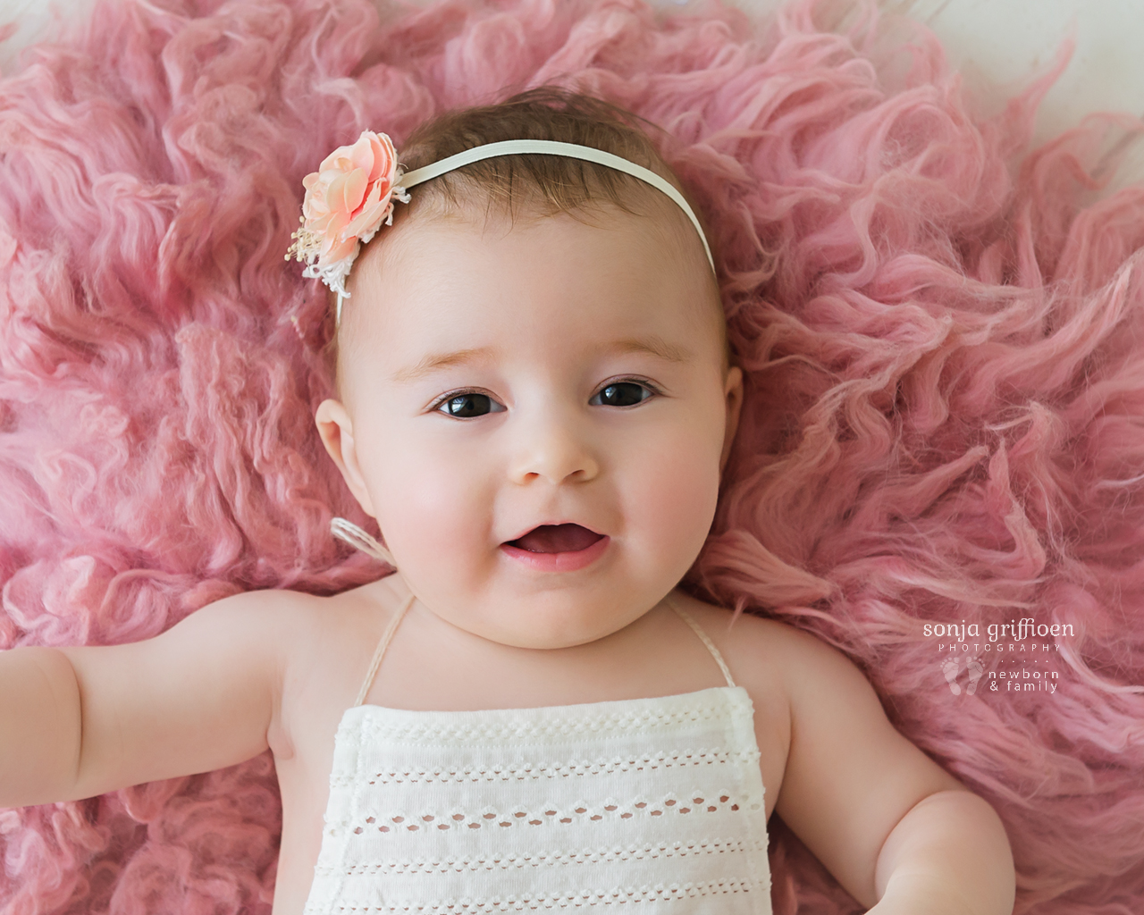 Everlyn-Milestone-Brisbane-Baby-Photography-Sonja-Griffioen-11.jpg