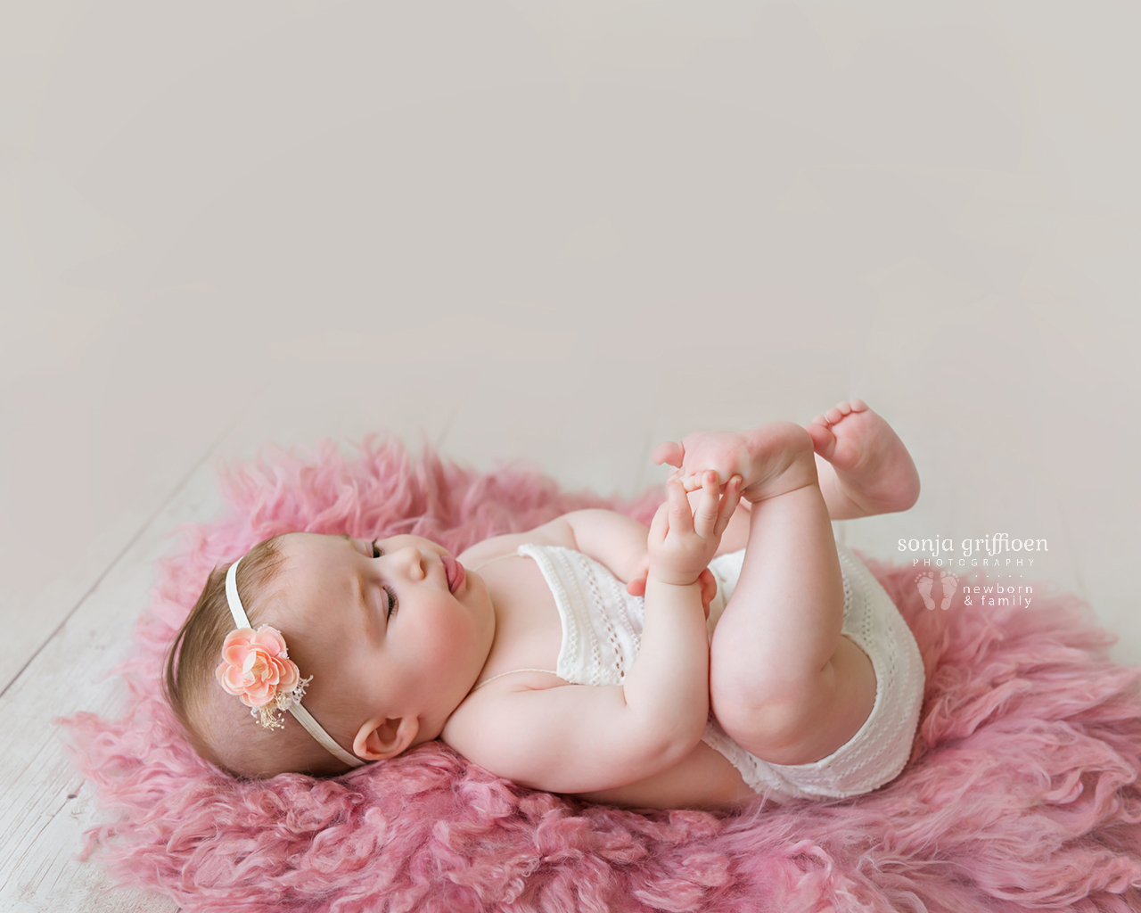 Everlyn-Milestone-Brisbane-Baby-Photography-Sonja-Griffioen-16.jpg