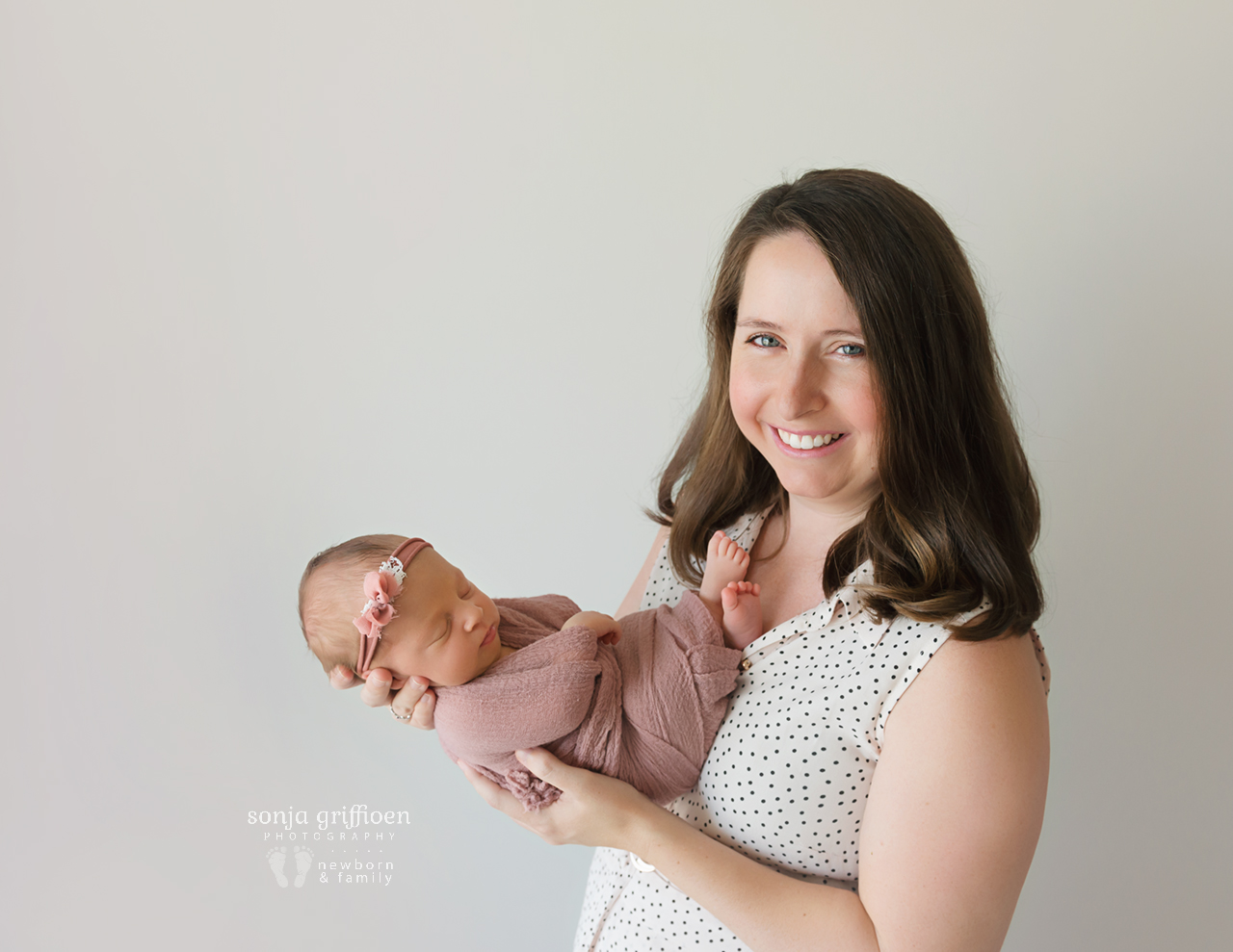 Everlyn-Newborn-Brisbane-Newborn-Photographer-Sonja-Griffioen-06.jpg