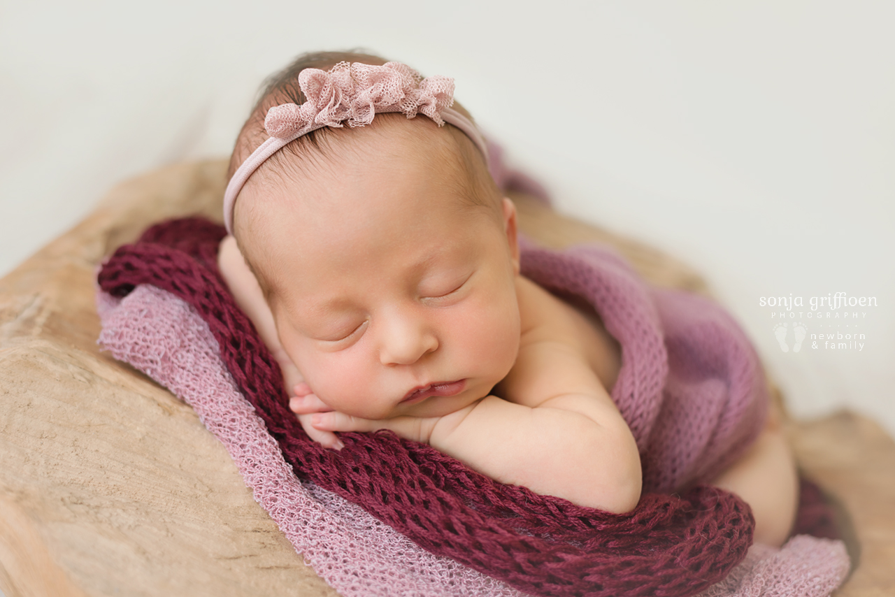 Everlyn-Newborn-Brisbane-Newborn-Photographer-Sonja-Griffioen-18.jpg