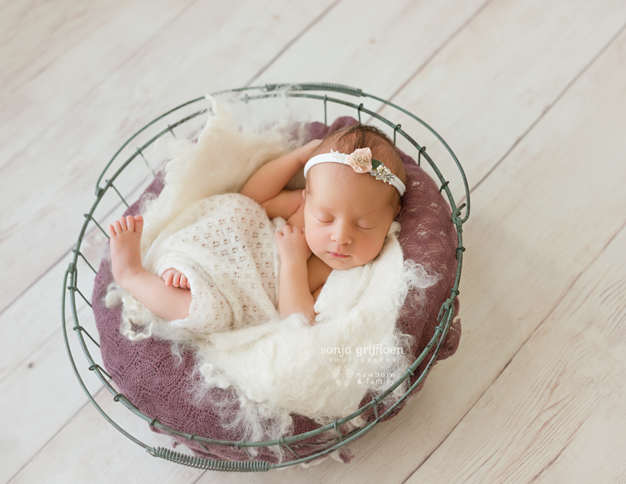 Everlyn-Newborn-Brisbane-Newborn-Photographer-Sonja-Griffioen-24.jpg