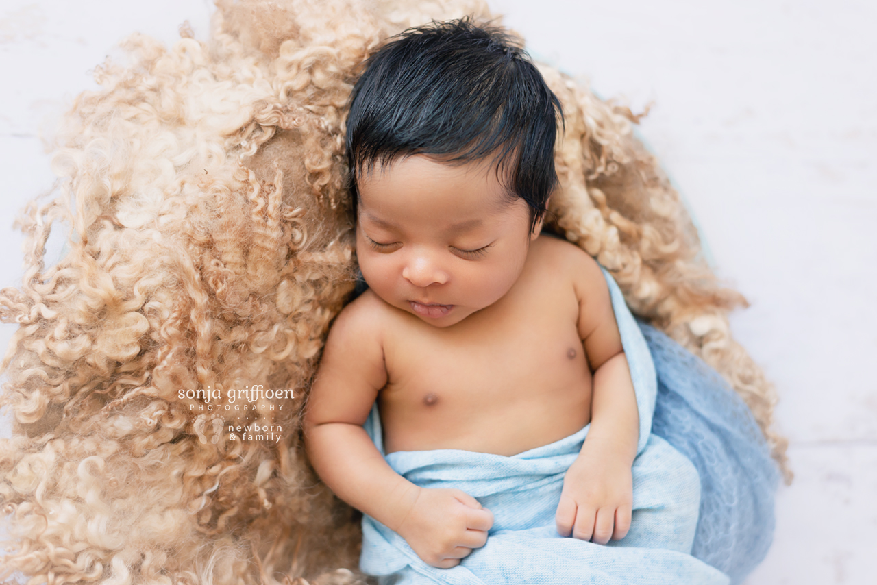 Ezekiel-Newborn-Brisbane-Newborn-Photographer-Sonja-Griffioen-11.jpg