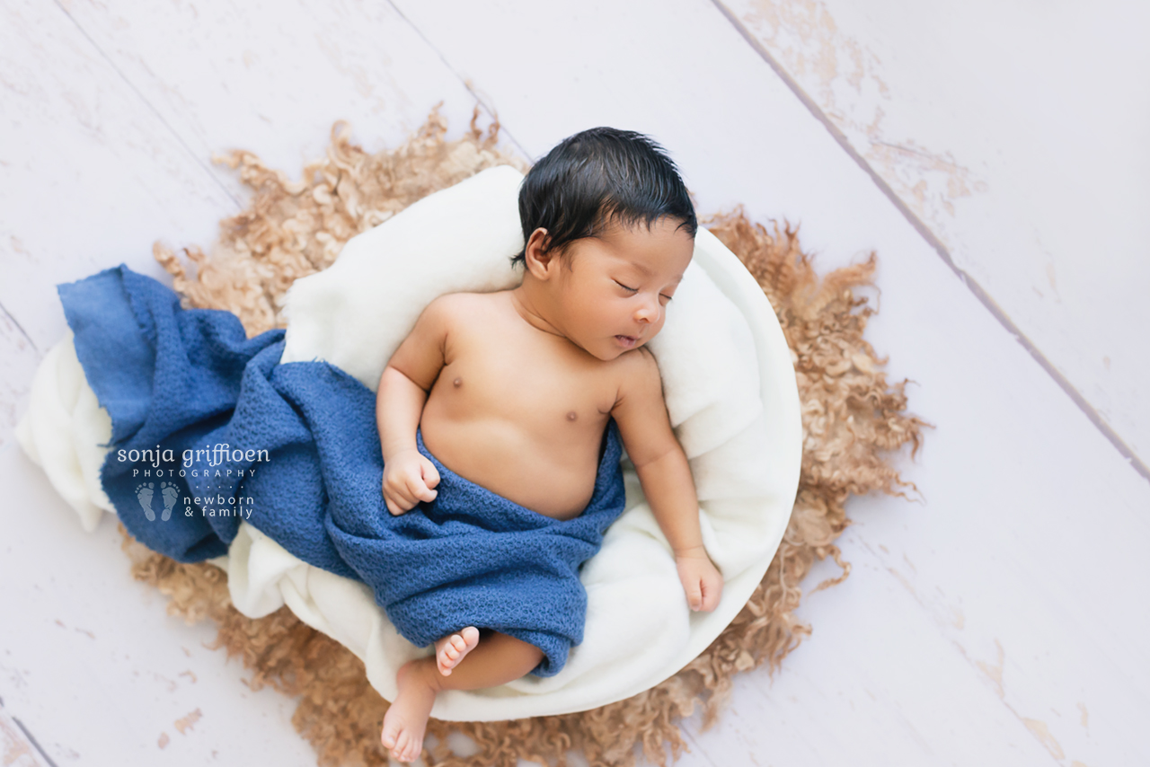 Ezekiel-Newborn-Brisbane-Newborn-Photographer-Sonja-Griffioen-18.jpg