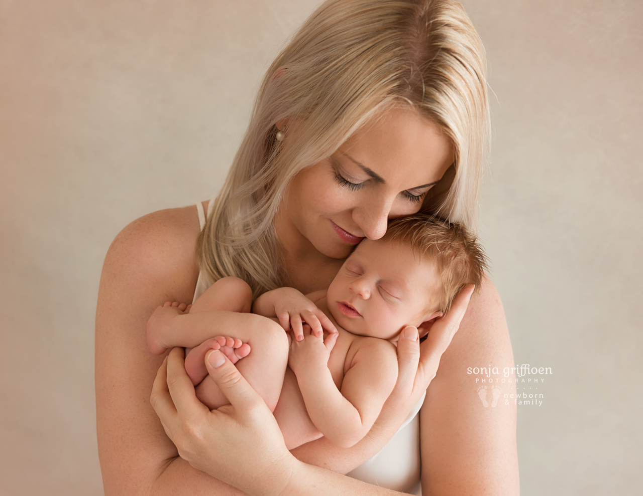 Freya-Newborn-Brisbane-Newborn-Photographer-Sonja-Griffioen-08.jpg