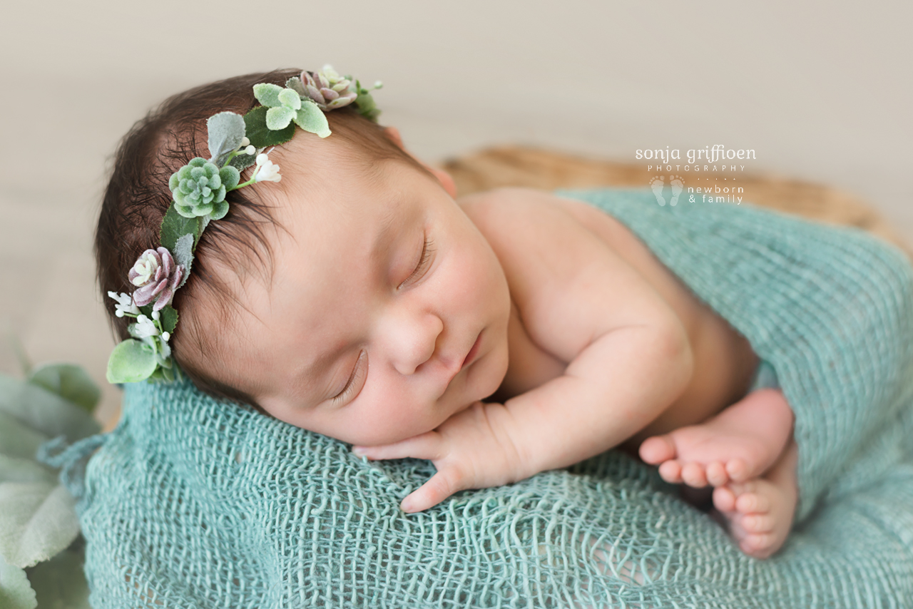 Gwen-Newborn-Brisbane-Newborn-Photographer-Sonja-Griffioen-08.jpg