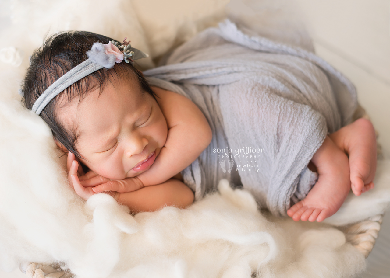 Harriet-Newborn-Brisbane-Newborn-Photographer-Sonja-Griffioen-07.jpg