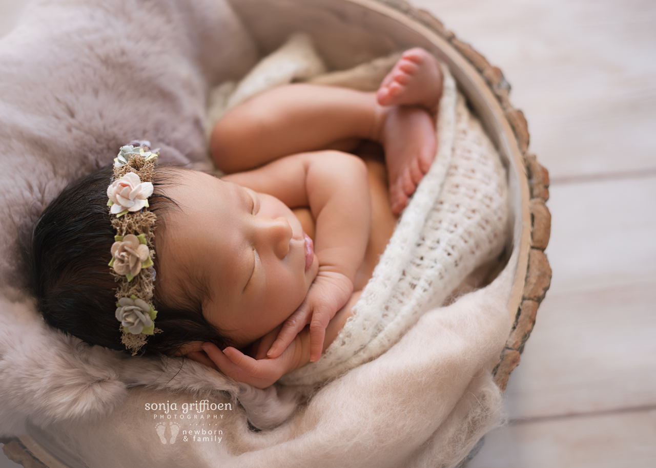 Harriet-Newborn-Brisbane-Newborn-Photographer-Sonja-Griffioen-16.jpg