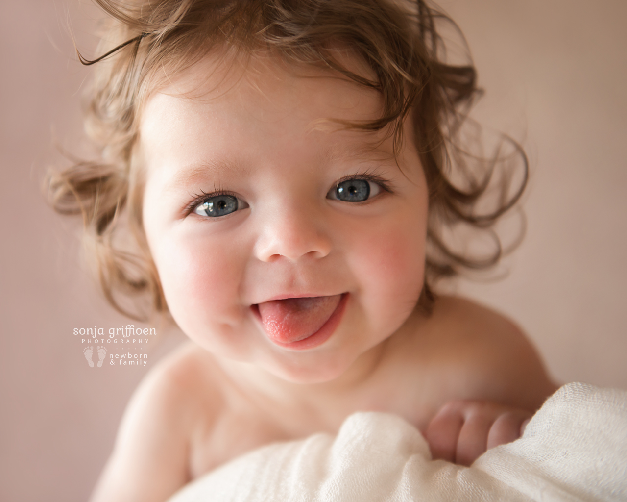 Harry-Milestone-Brisbane-Baby-Photographer-Sonja-Griffioen-13.jpg