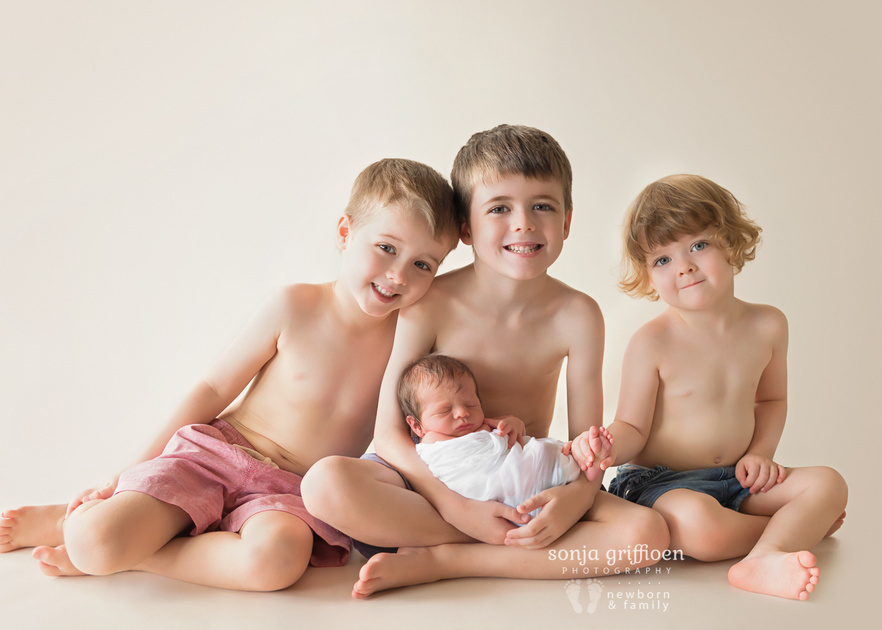 Harry-Newborn-Brisbane-Newborn-Photographer-Sonja-Griffioen-01.jpg