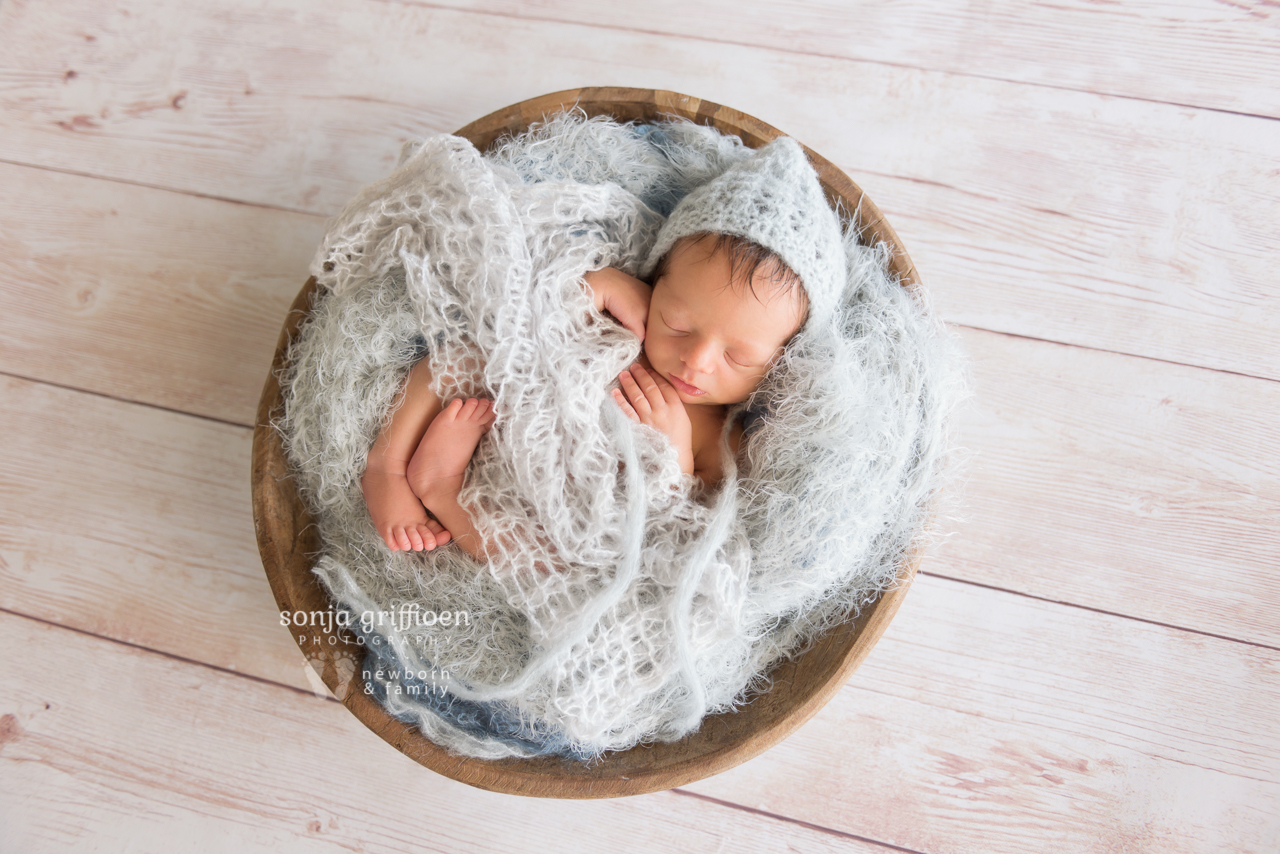 Harry-Newborn-Brisbane-Newborn-Photographer-Sonja-Griffioen-05.jpg