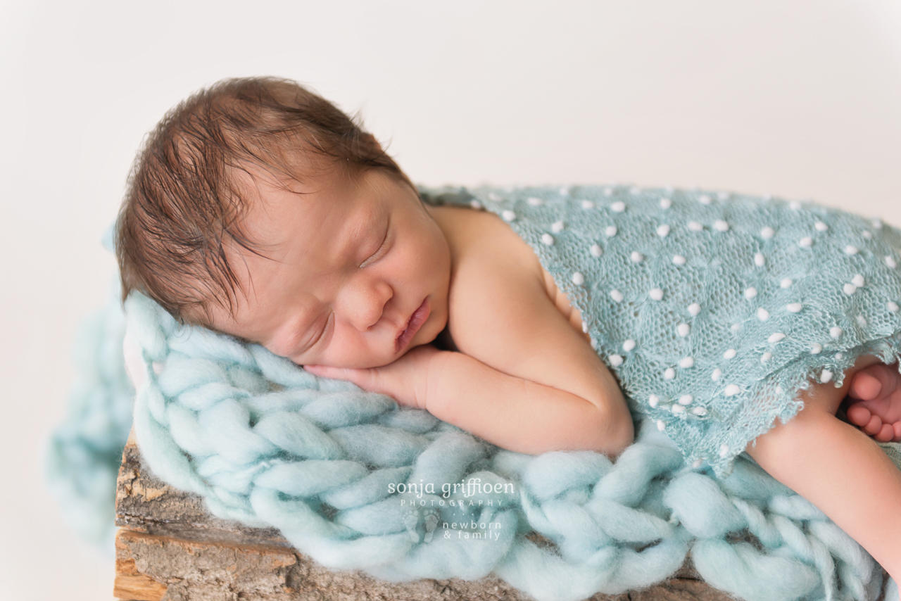 Harry-Newborn-Brisbane-Newborn-Photographer-Sonja-Griffioen-10.jpg