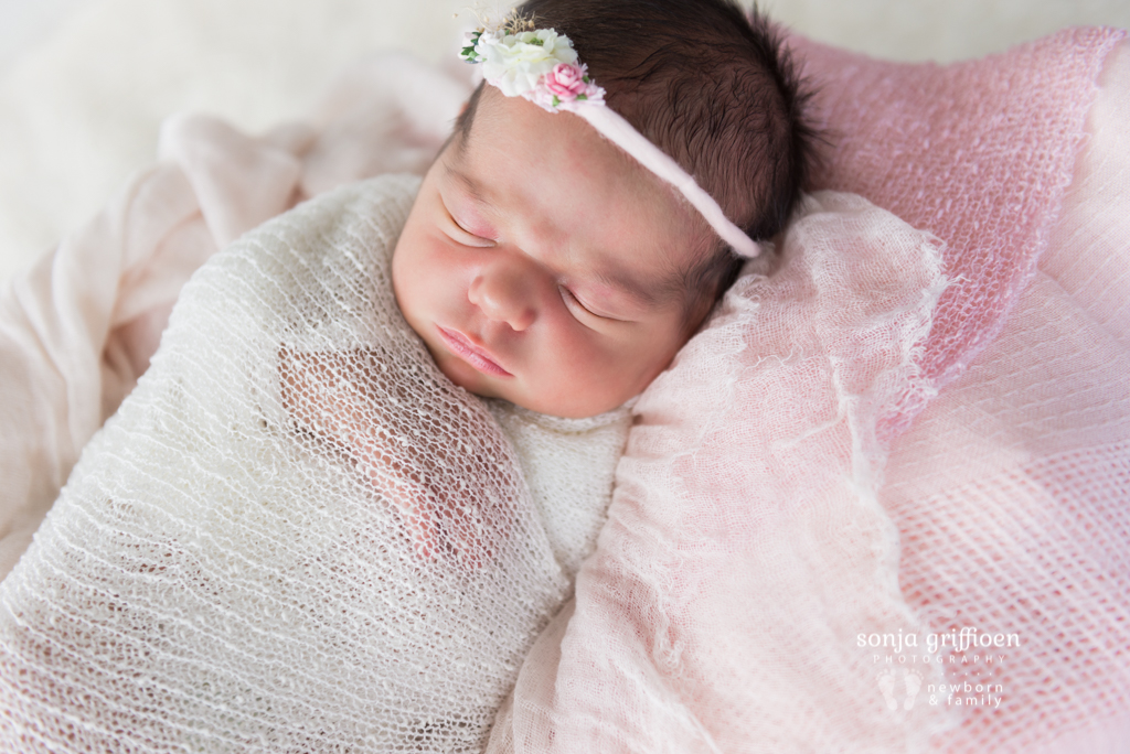 Hayley-Newborn-Brisbane-Newborn-Photographer-Sonja-Griffioen-10.jpg