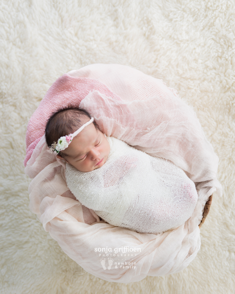 Hayley-Newborn-Brisbane-Newborn-Photographer-Sonja-Griffioen-11.jpg