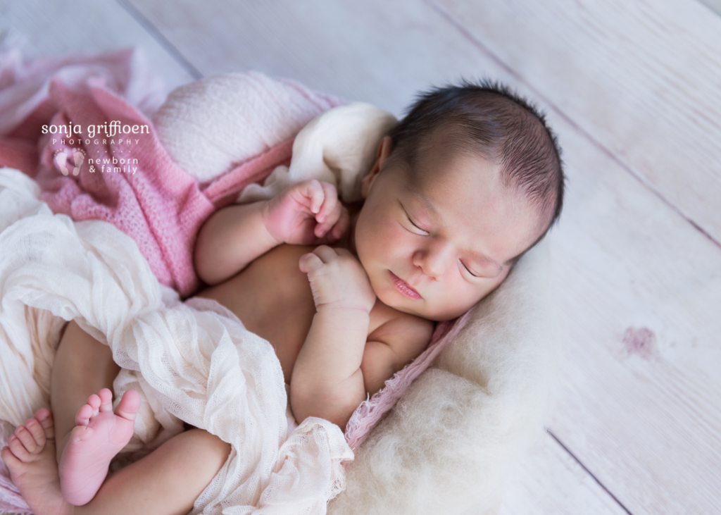 Hayley-Newborn-Brisbane-Newborn-Photographer-Sonja-Griffioen-21.jpg