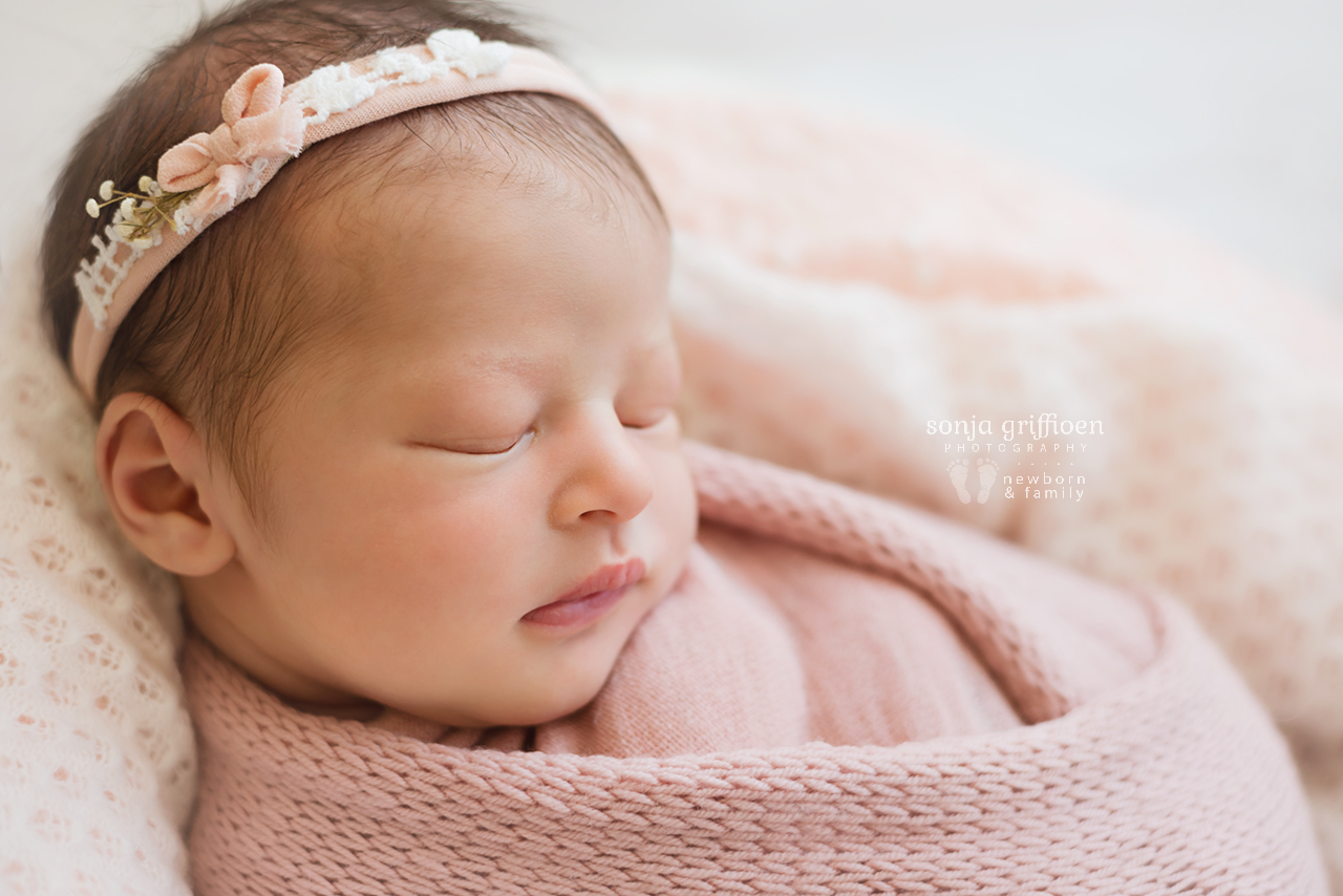 Hazel-Newborn-Brisbane-Newborn-Photographer-Sonja-Griffioen-06.jpg