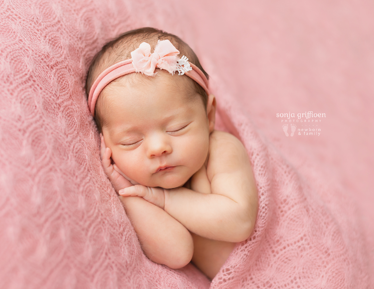 Hazel-Newborn-Brisbane-Newborn-Photographer-Sonja-Griffioen-09b.jpg