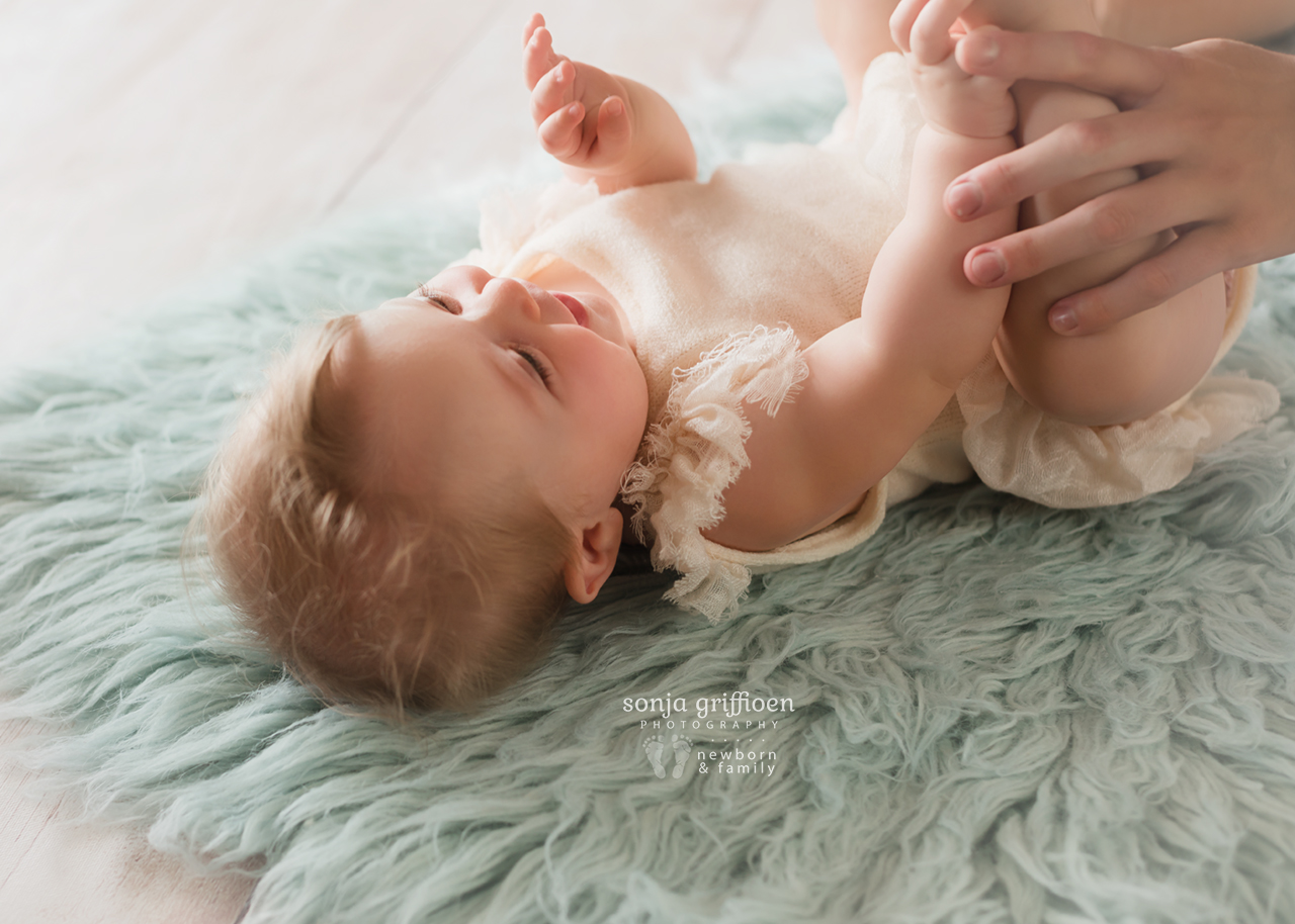 Isabelle-Milestone-Brisbane-Baby-Photographer-Sonja-Griffioen-05.jpg