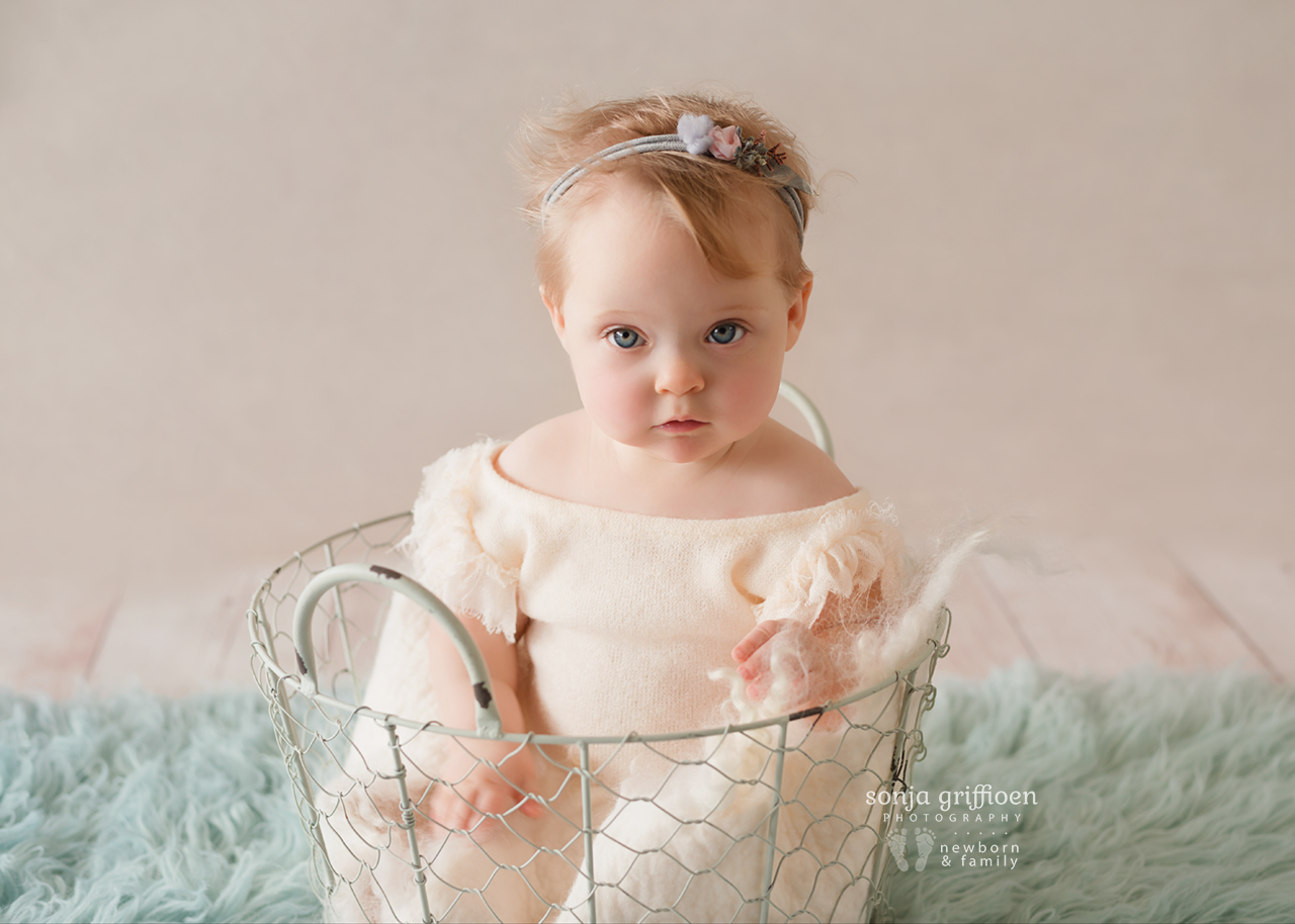 Isabelle-Milestone-Brisbane-Baby-Photographer-Sonja-Griffioen-11.jpg