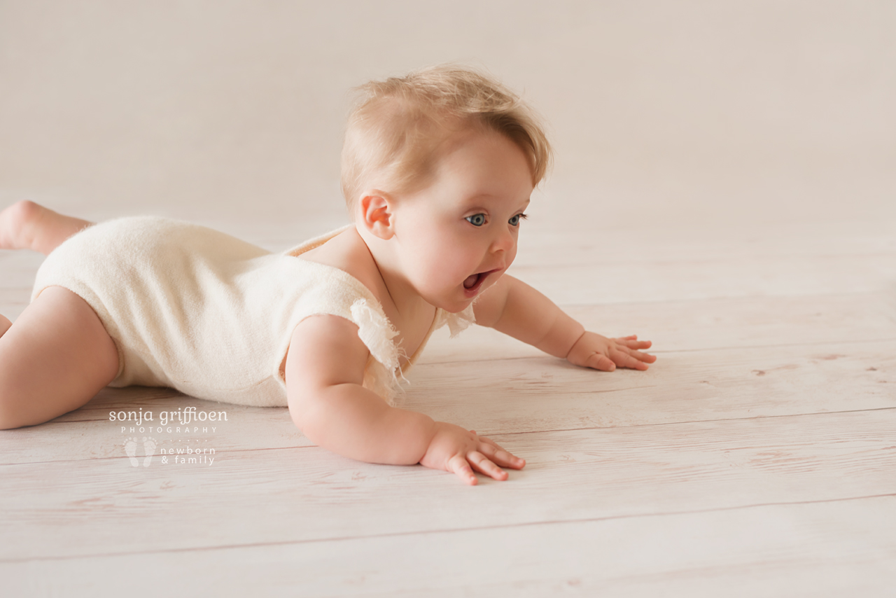 Isabelle-Milestone-Brisbane-Baby-Photographer-Sonja-Griffioen-13.jpg