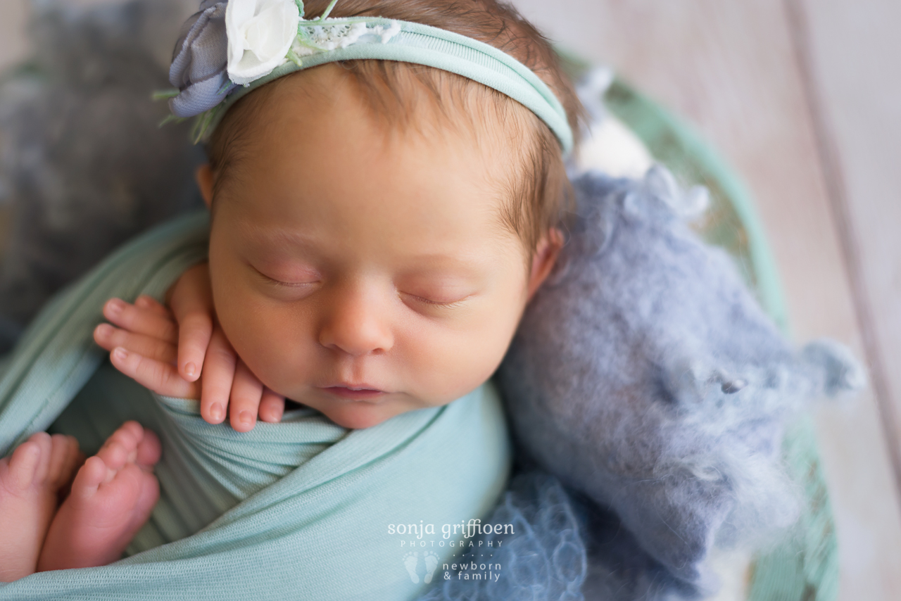 Isabelle-Newborn-Brisbane-Newborn-Photographer-Sonja-Griffioen-07.jpg