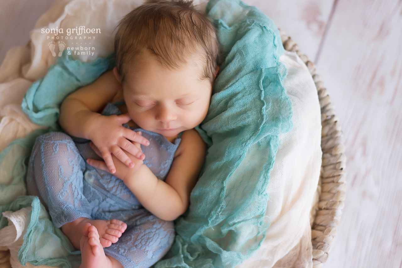 Isabelle-Newborn-Brisbane-Newborn-Photographer-Sonja-Griffioen-10.jpg