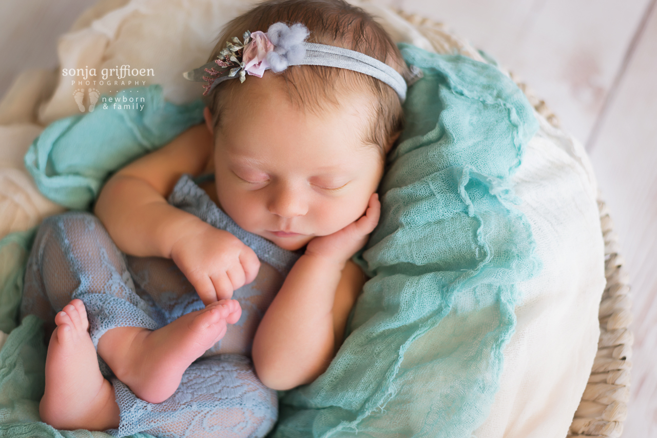 Isabelle-Newborn-Brisbane-Newborn-Photographer-Sonja-Griffioen-12.jpg