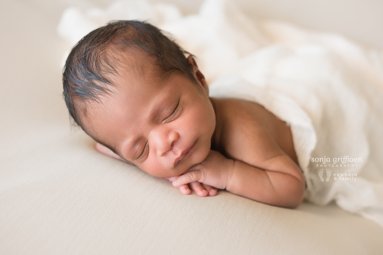 Ishaan-Newborn-Brisbane-Newborn-Photographer-Sonja-Griffioen-04.jpg