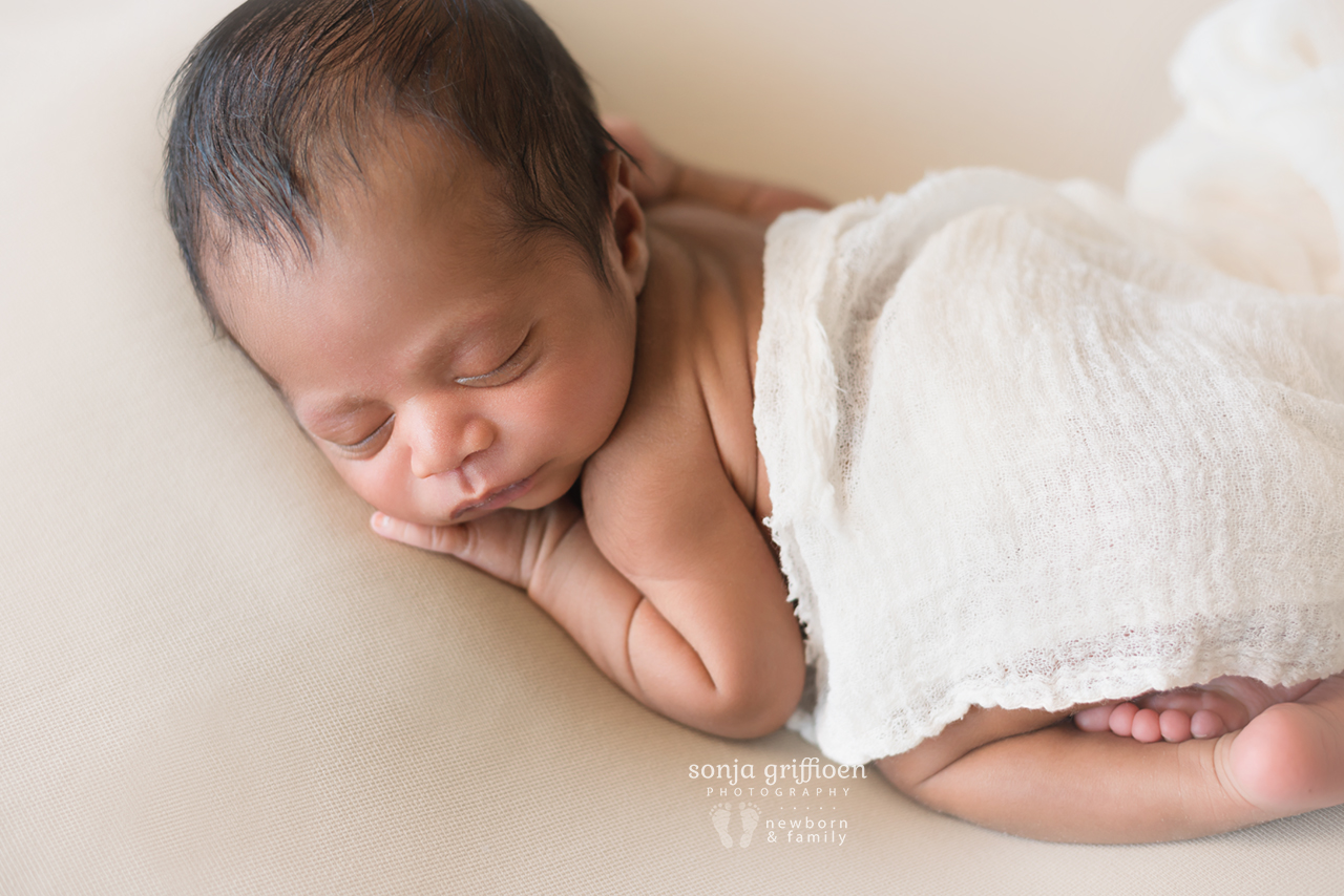 Ishaan-Newborn-Brisbane-Newborn-Photographer-Sonja-Griffioen-07.jpg