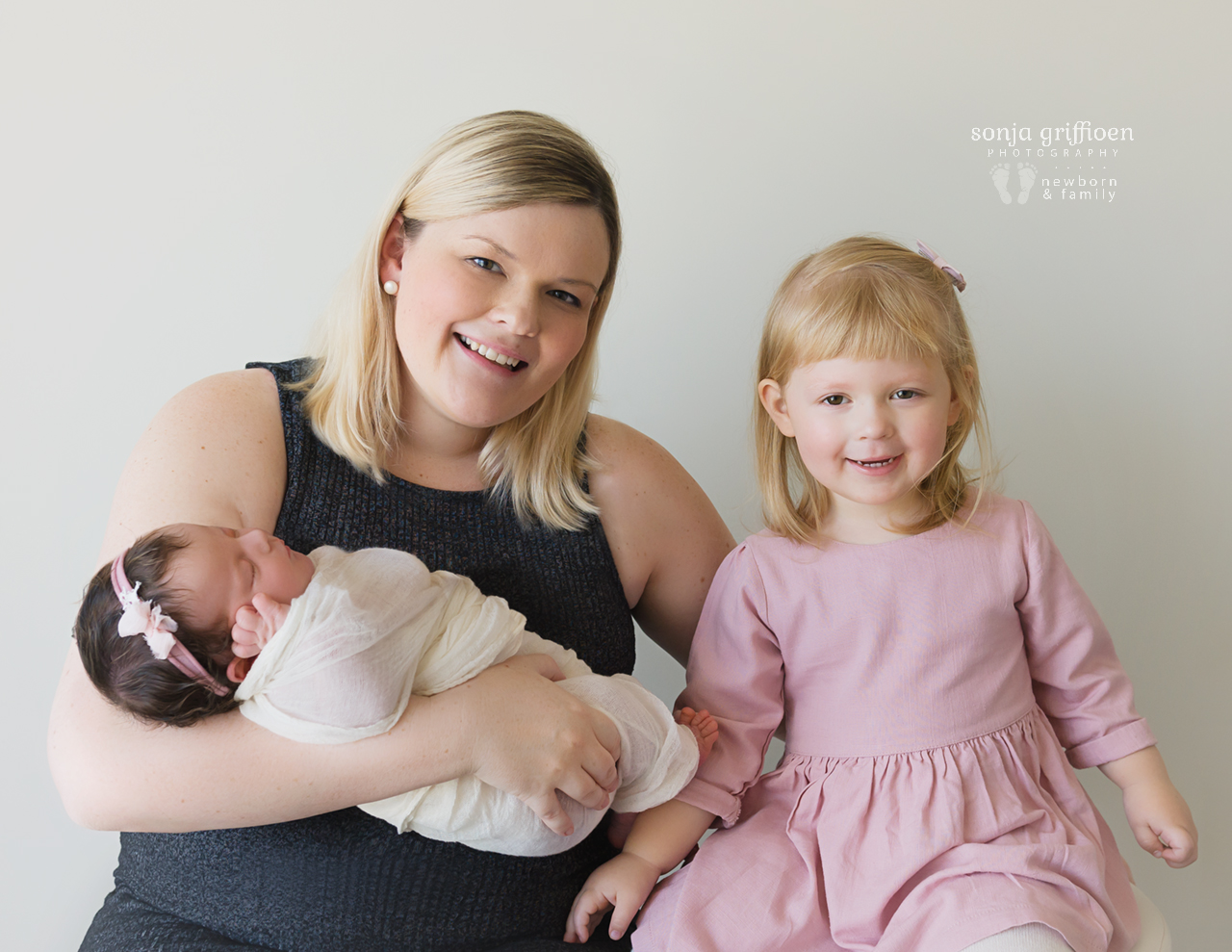 Isla-Newborn-Brisbane-Newborn-Photographer-Sonja-Griffioen-02.jpg