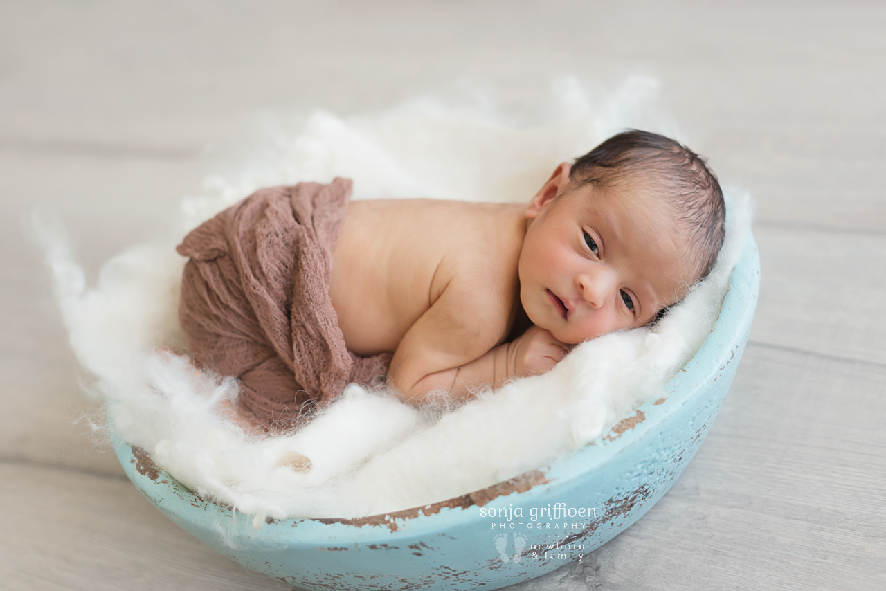 Ismail-Newborn-Brisbane-Newborn-Photographer-Sonja-Griffioen-09.jpg