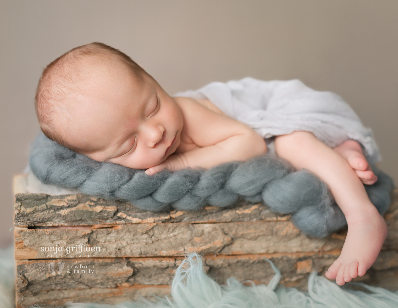 James-Newborn-Brisbane-Newborn-Photographer-Sonja-Griffioen-09.jpg