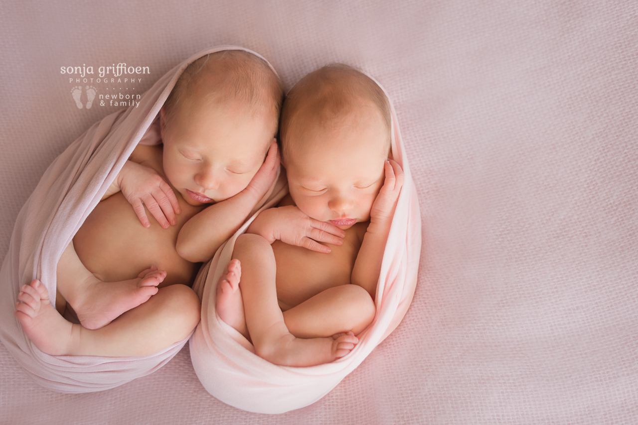 Leia-Daisy-Newborn-Brisbane-Newborn-Photographer-Sonja-Griffioen-02.jpg