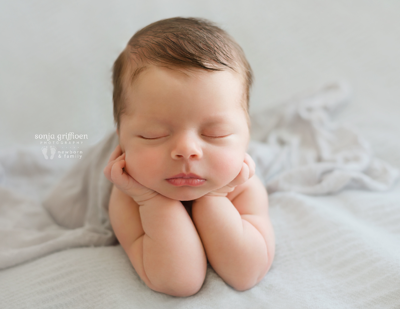 Lennox-Newborn-Brisbane-Newborn-Photographer-Sonja-Griffioen-14.jpg