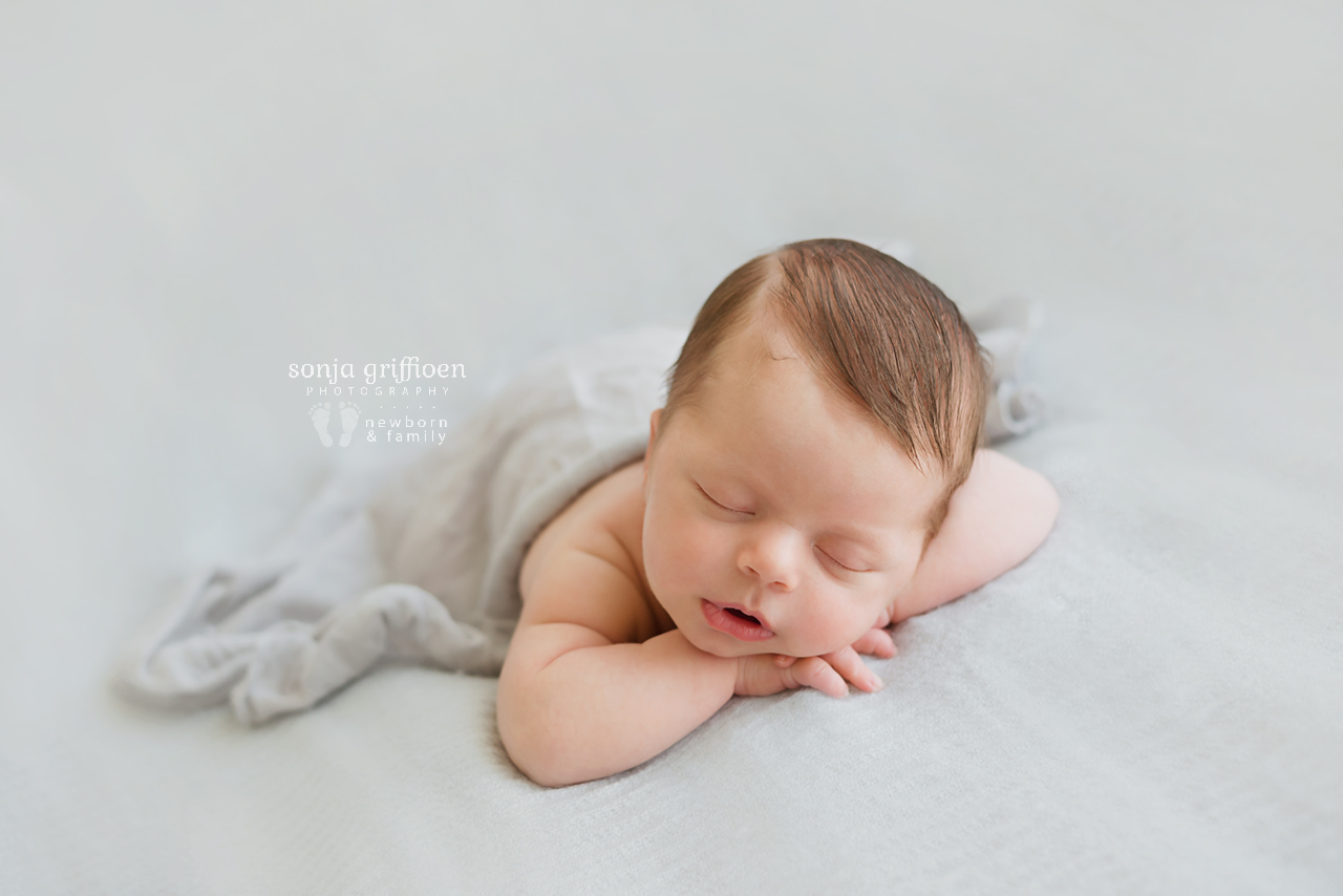 Lennox-Newborn-Brisbane-Newborn-Photographer-Sonja-Griffioen-16.jpg