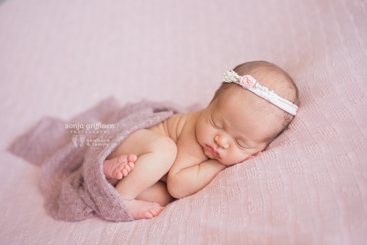 Lilly-Newborn-Brisbane-Newborn-Photographer-Sonja-Griffioen-12.jpg