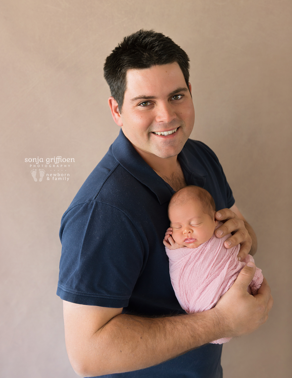 Lilly-Newborn-Brisbane-Newborn-Photographer-Sonja-Griffioen-13.jpg