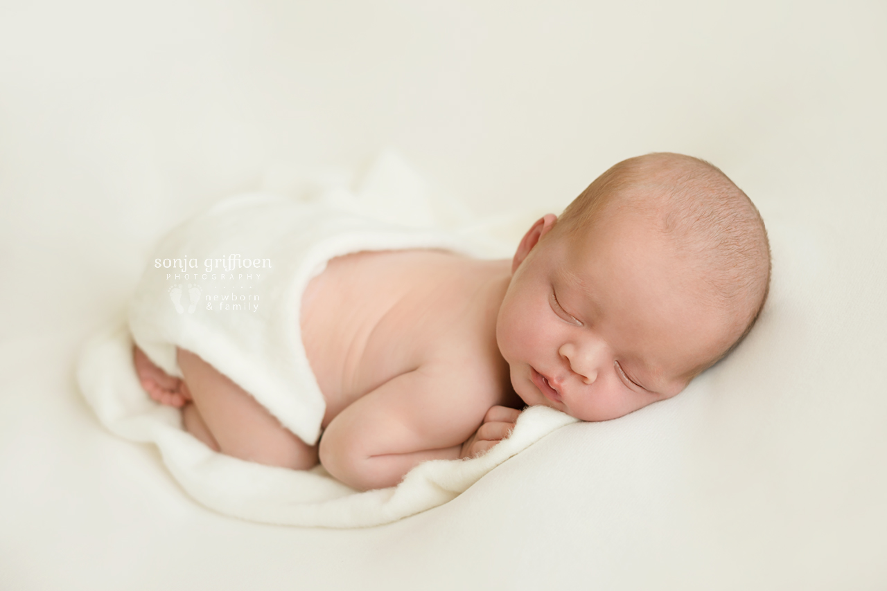 Lincoln-Newborn-Brisbane-Newborn-Photographer-Sonja-Griffioen-06.jpg