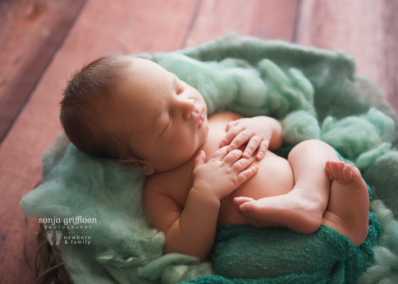 Lukas-Newborn-Brisbane-Newborn-Photographer-Sonja-Griffioen-191.jpg