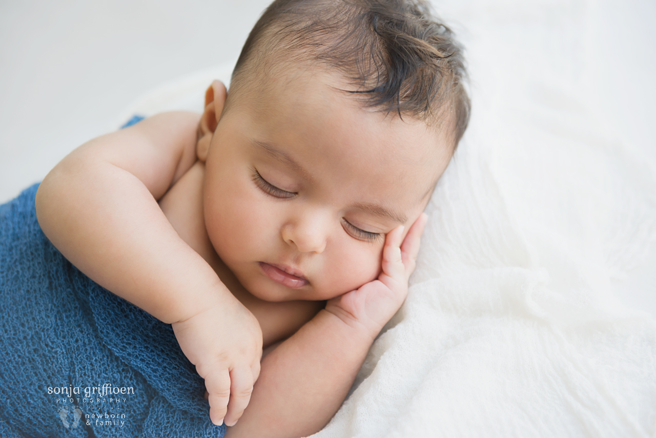 Manraj-6-Weeks-Brisbane-Baby-Photographer-Sonja-Griffioen-08.jpg