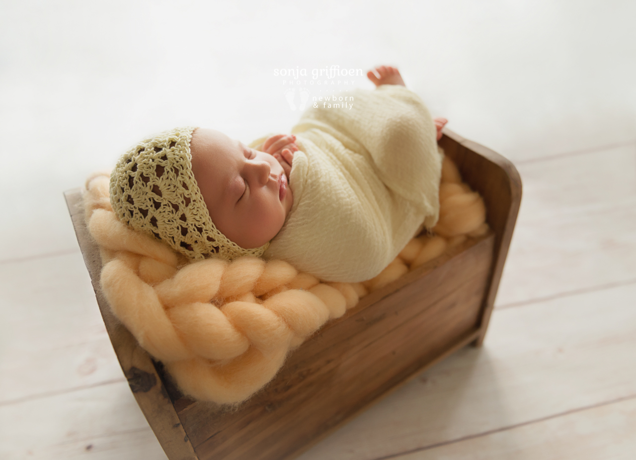 Marguerite-Newborn-Brisbane-Newborn-Photographer-Sonja-Griffioen-03.jpg