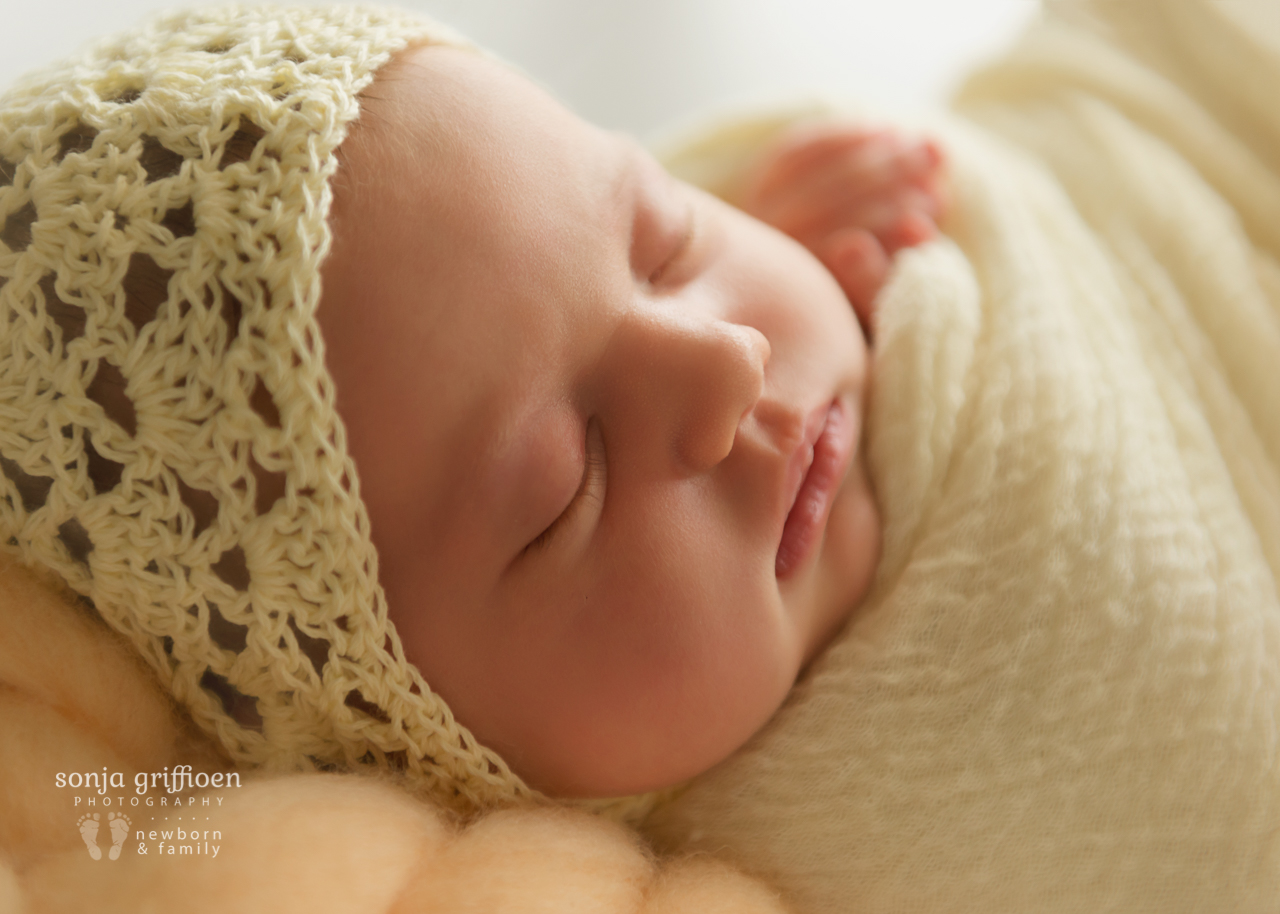 Marguerite-Newborn-Brisbane-Newborn-Photographer-Sonja-Griffioen-04.jpg