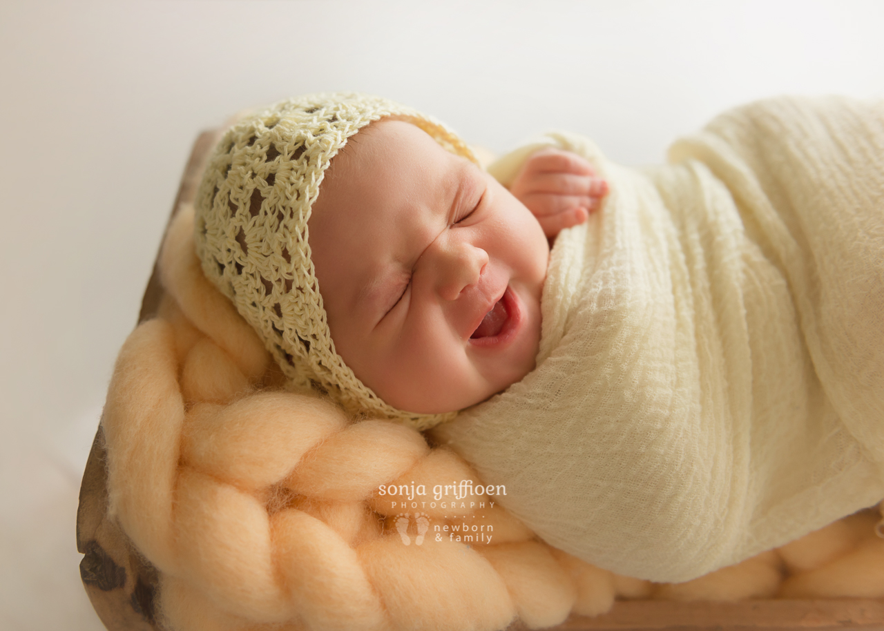 Marguerite-Newborn-Brisbane-Newborn-Photographer-Sonja-Griffioen-05.jpg