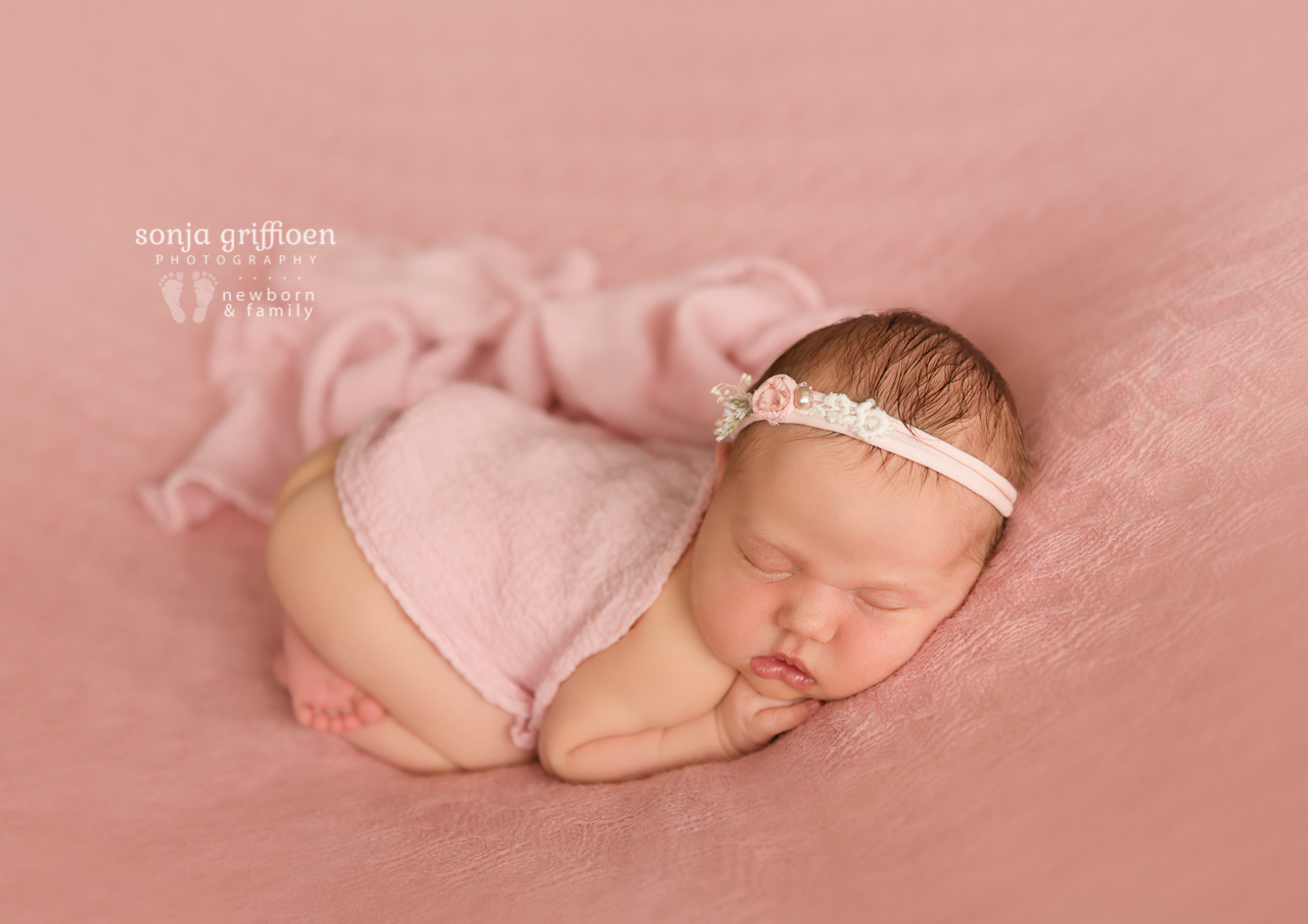 Marguerite-Newborn-Brisbane-Newborn-Photographer-Sonja-Griffioen-15.jpg